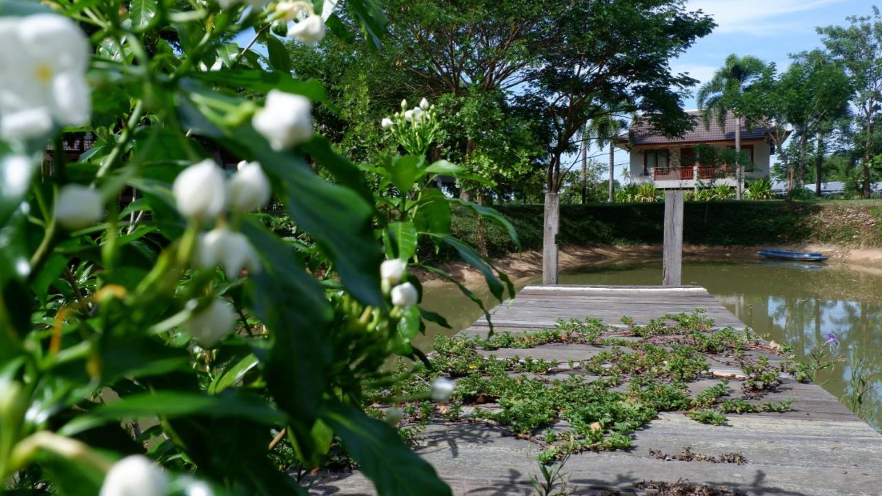 Resort Railumpoo Nakhon Sawan Luaran gambar
