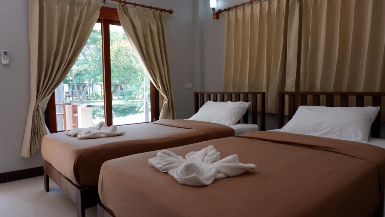 Resort Railumpoo Nakhon Sawan Luaran gambar