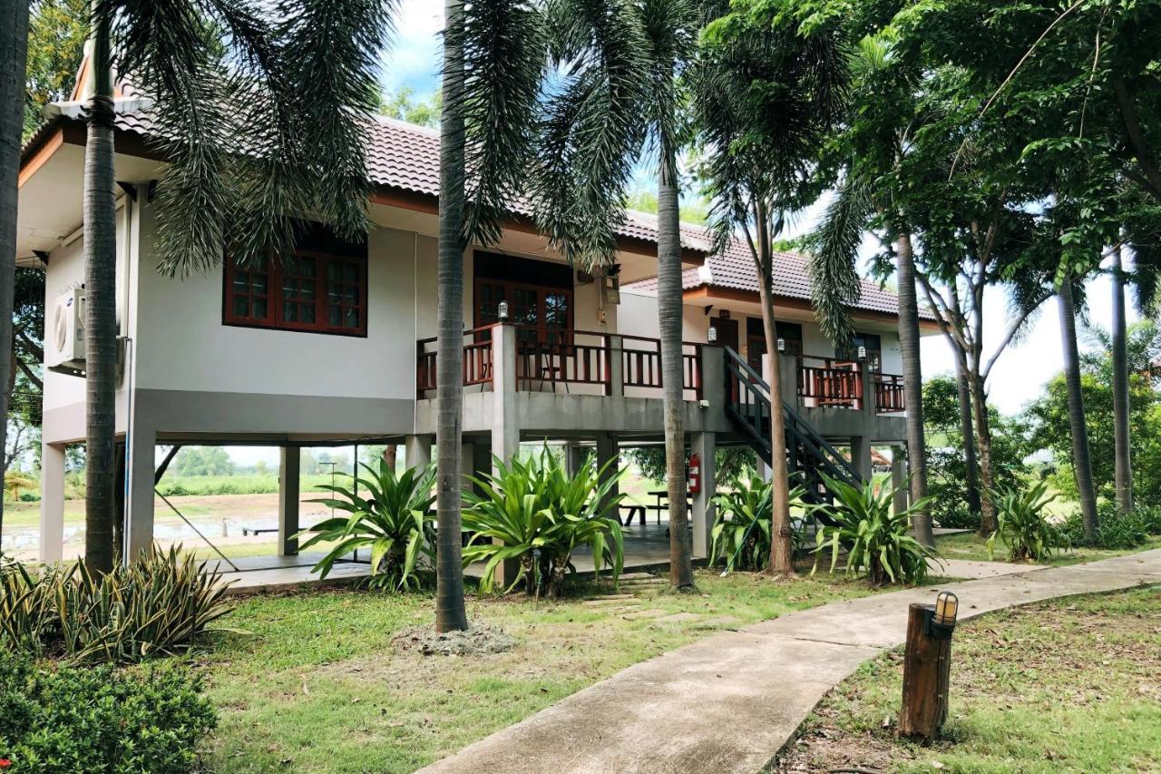 Resort Railumpoo Nakhon Sawan Luaran gambar