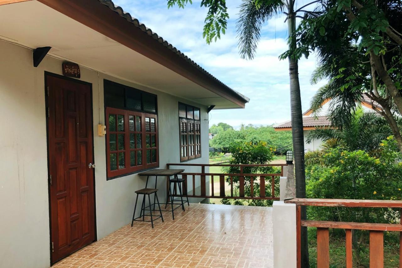 Resort Railumpoo Nakhon Sawan Luaran gambar
