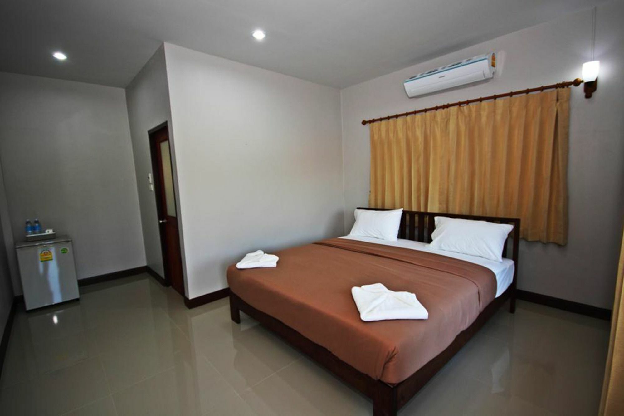 Resort Railumpoo Nakhon Sawan Luaran gambar