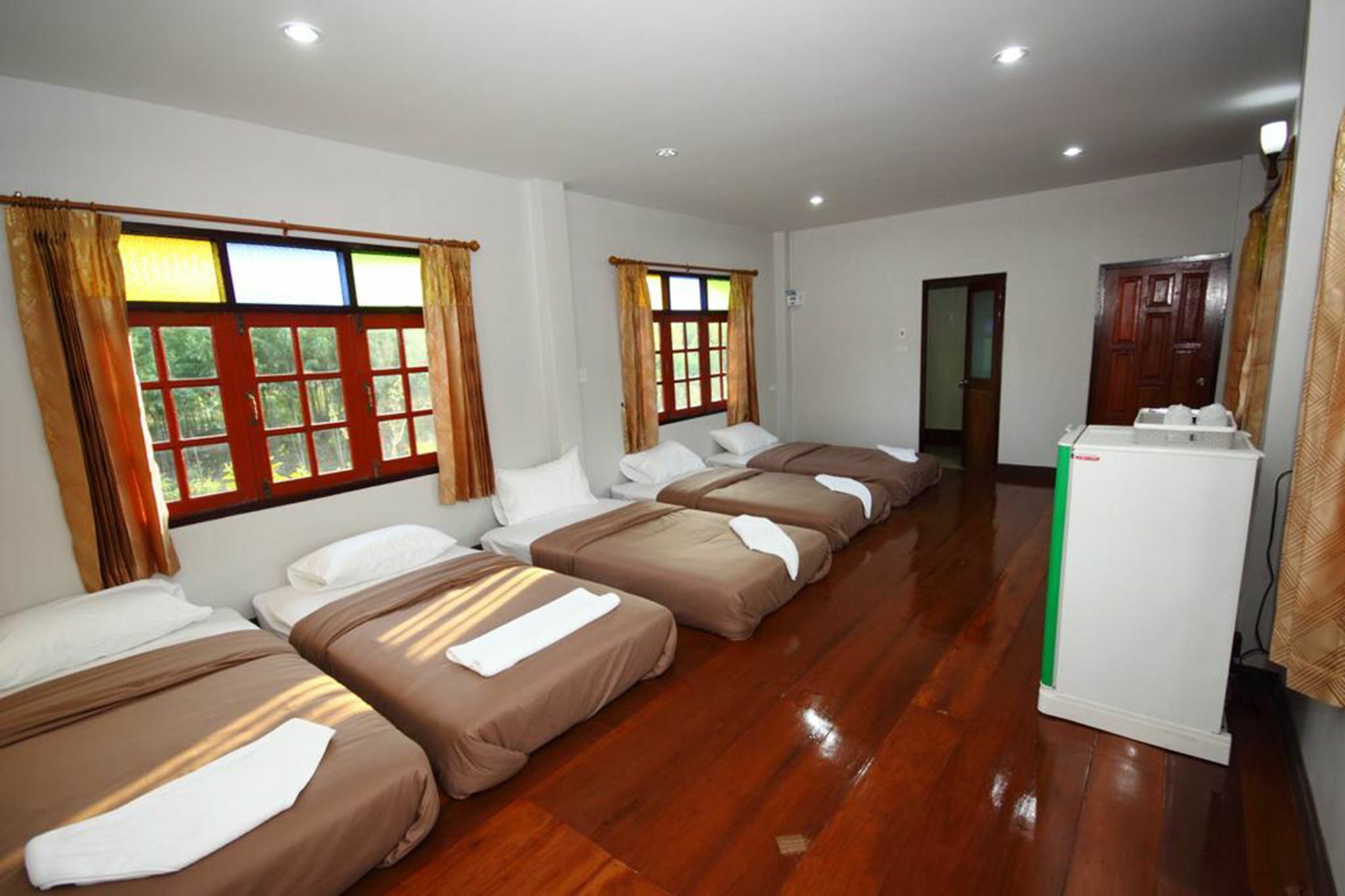 Resort Railumpoo Nakhon Sawan Luaran gambar