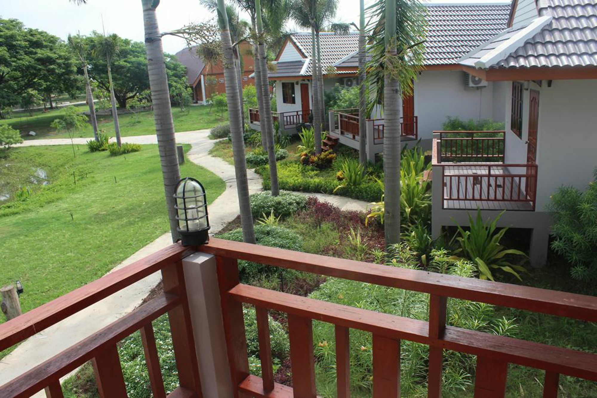 Resort Railumpoo Nakhon Sawan Luaran gambar